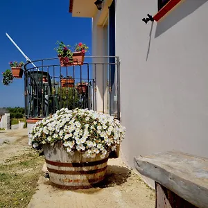 villa-chiara-montallegro.sicilyhotelsitaly.net/