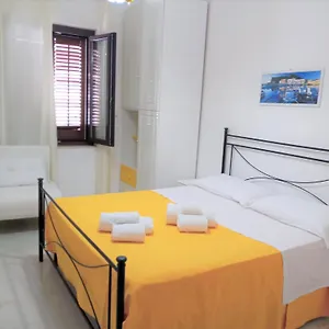 casa-centro.sicilyhotelsitaly.net/